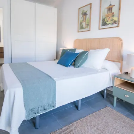 Acogedor Con Jardin En 2 Apartment *