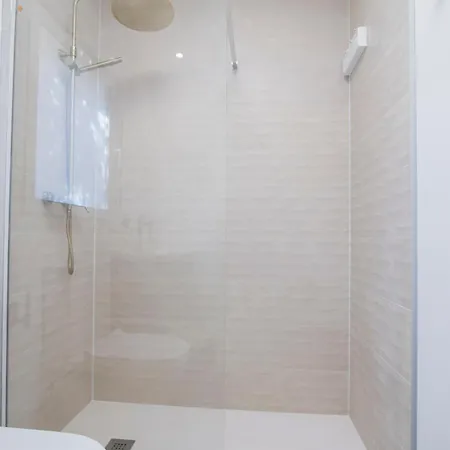 Acogedor Con Jardin En 2
